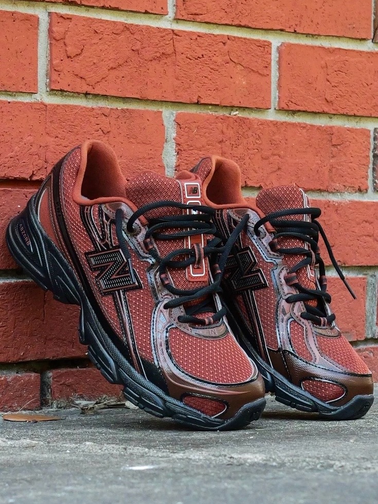 New Balance 740 Relic Brown